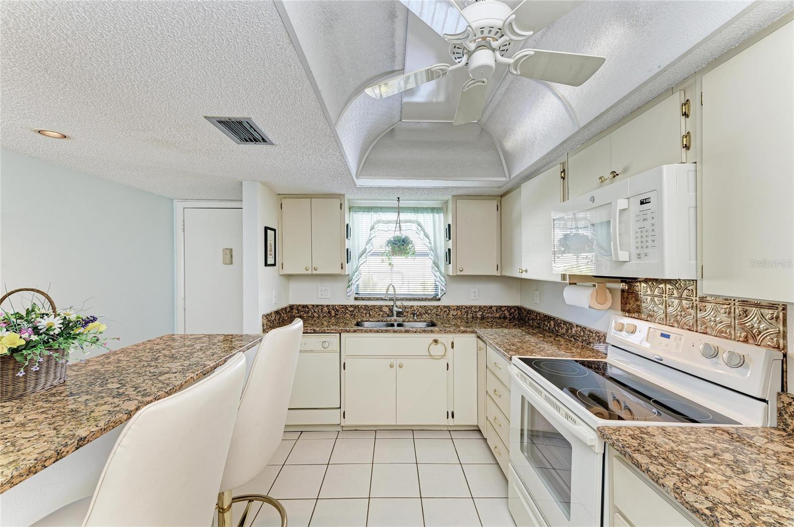 3983 Maceachen Unit 424, Sarasota, FL 34233