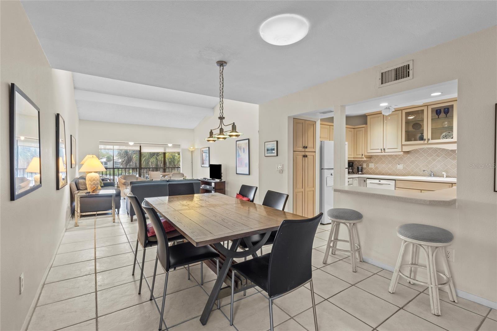 1633 Boathouse Unit 232, Sarasota, FL 34231