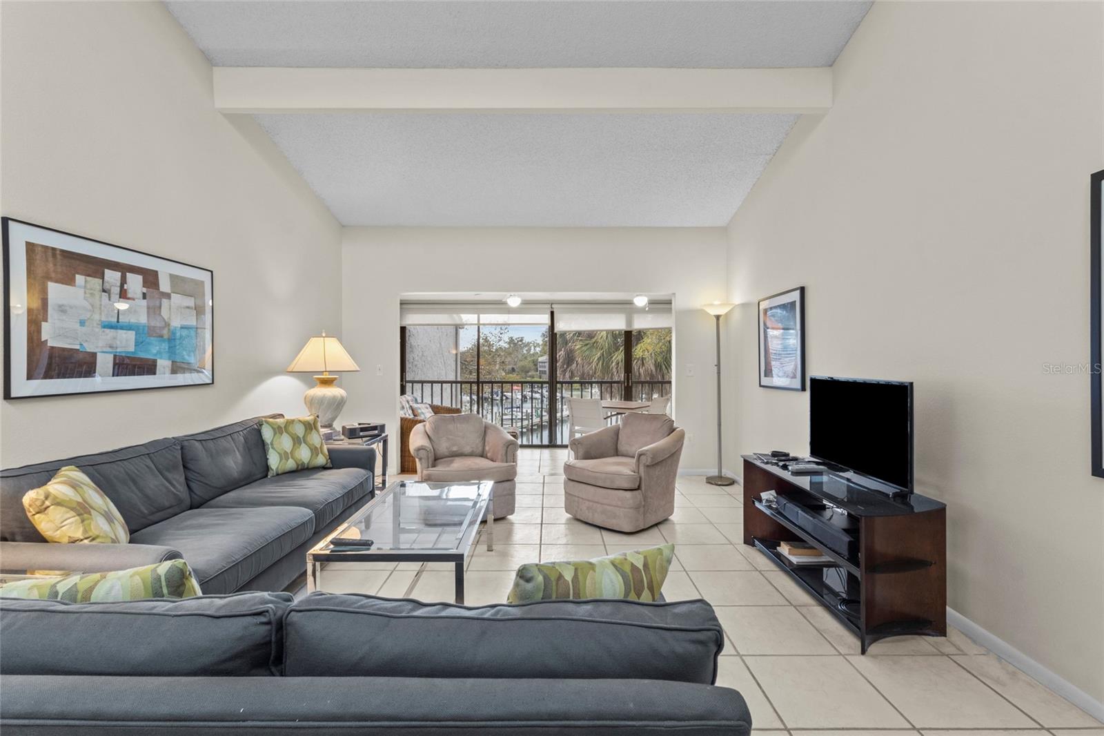 1633 Boathouse Unit 232, Sarasota, FL 34231