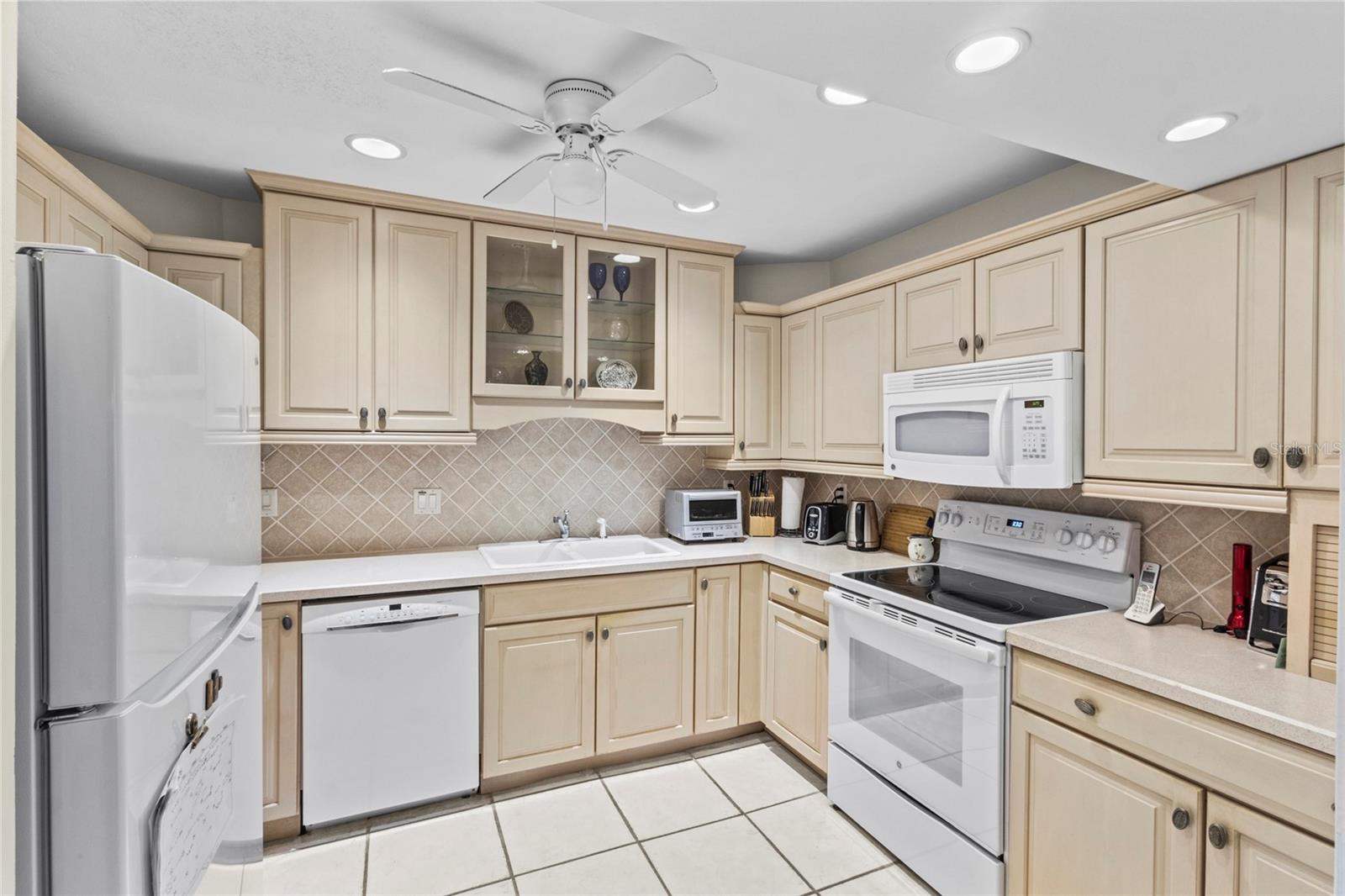 1633 Boathouse Unit 232, Sarasota, FL 34231