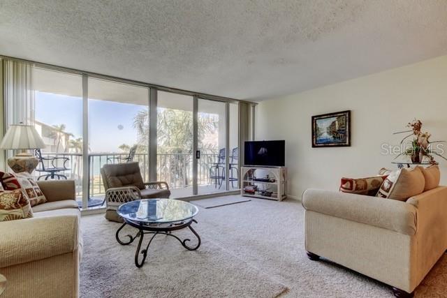 5155 Isla Key Unit 301, St Petersburg, FL 33715