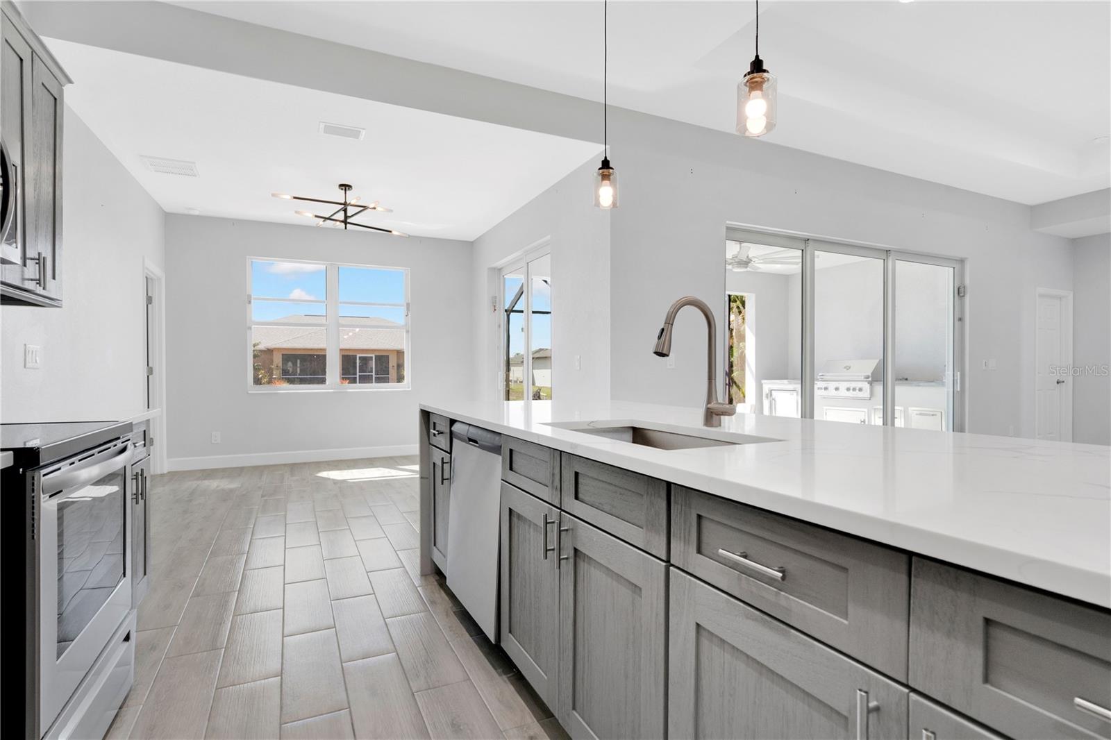 1306 2nd, Cape Coral, FL 33909