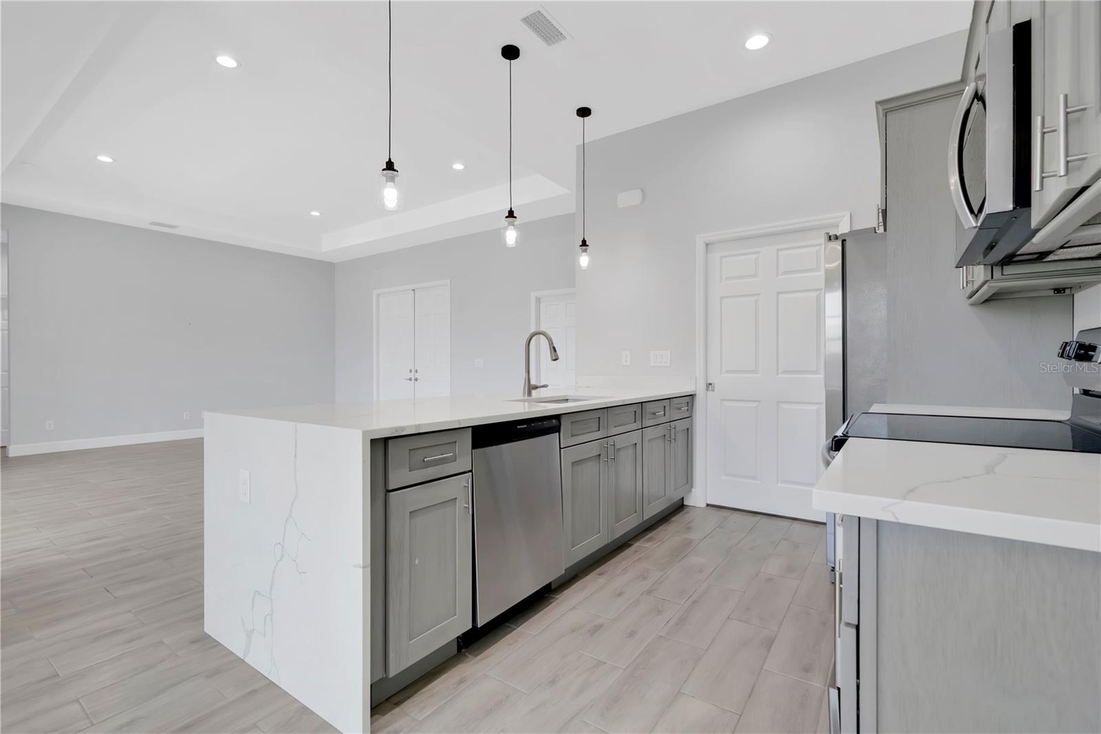 1306 2nd, Cape Coral, FL 33909