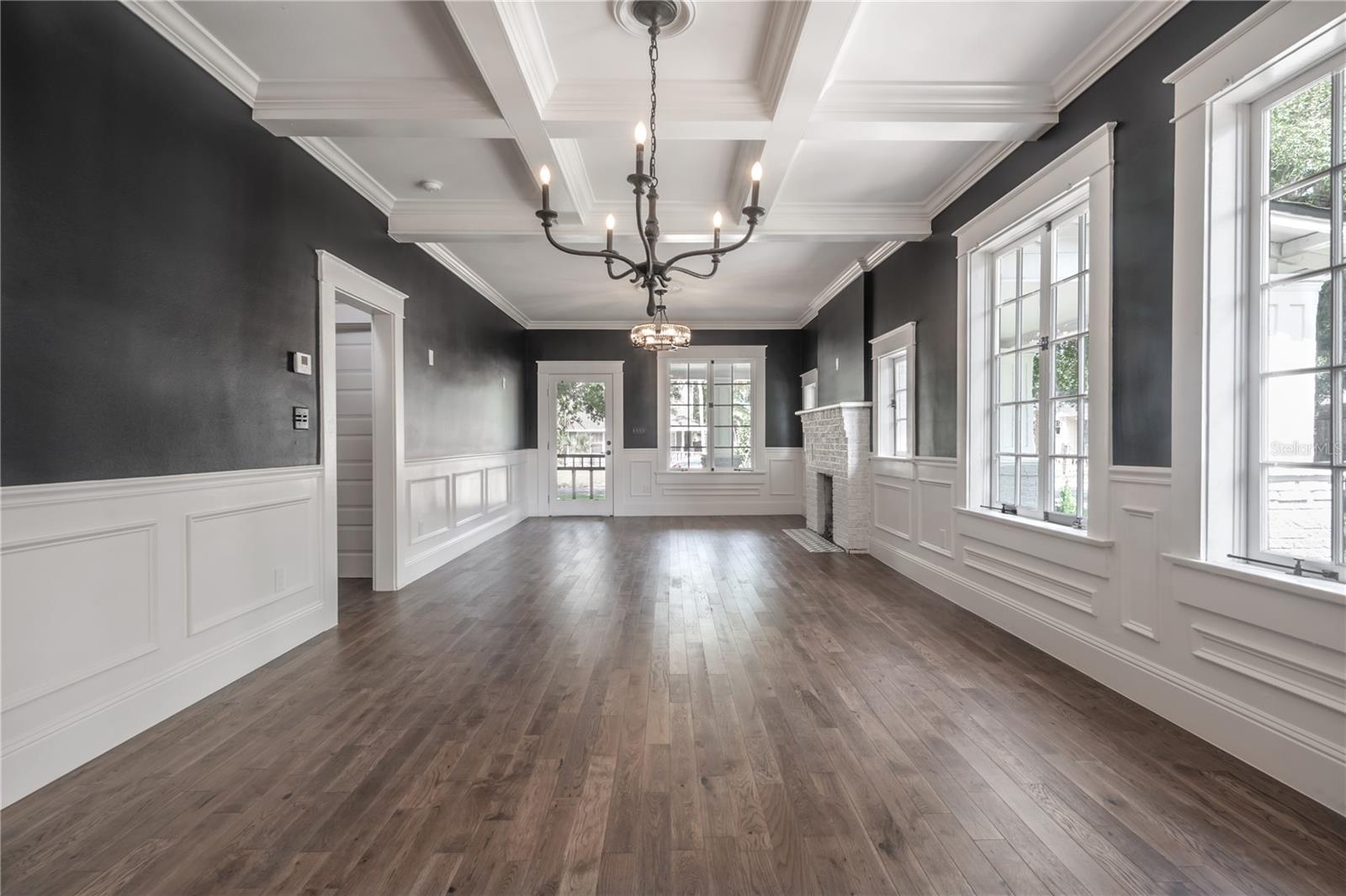 6009 Suwanee, Tampa, FL 33604