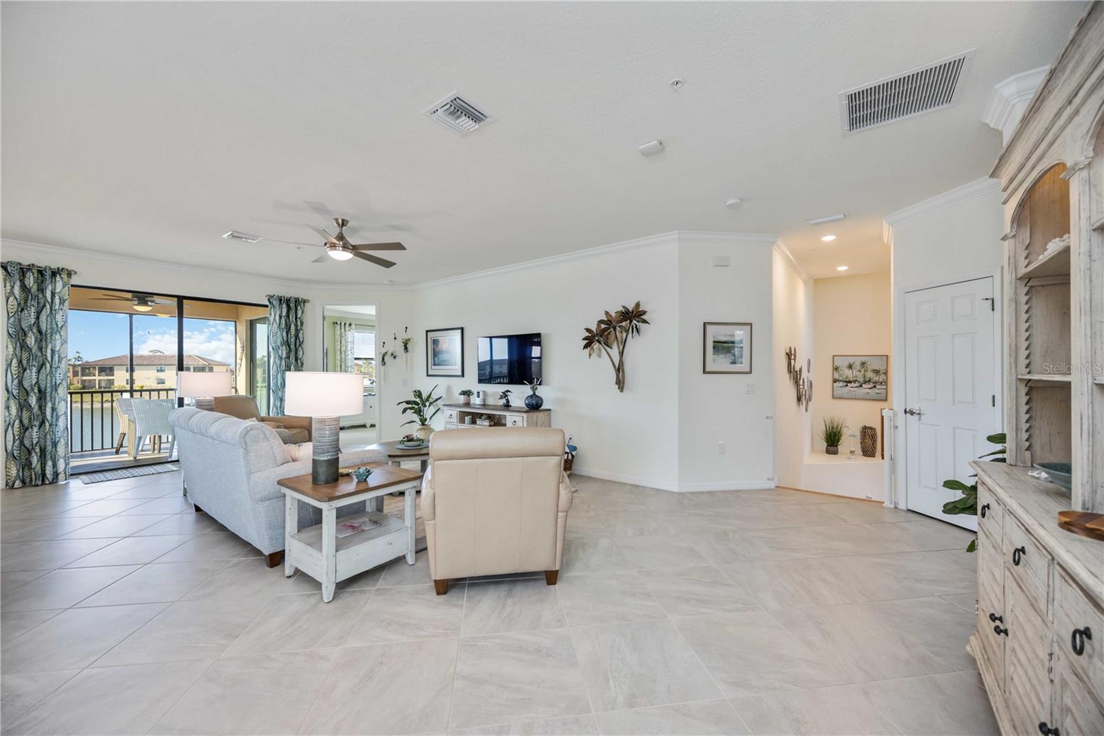 12485 Ghiberti Unit 201, Venice, FL 34293