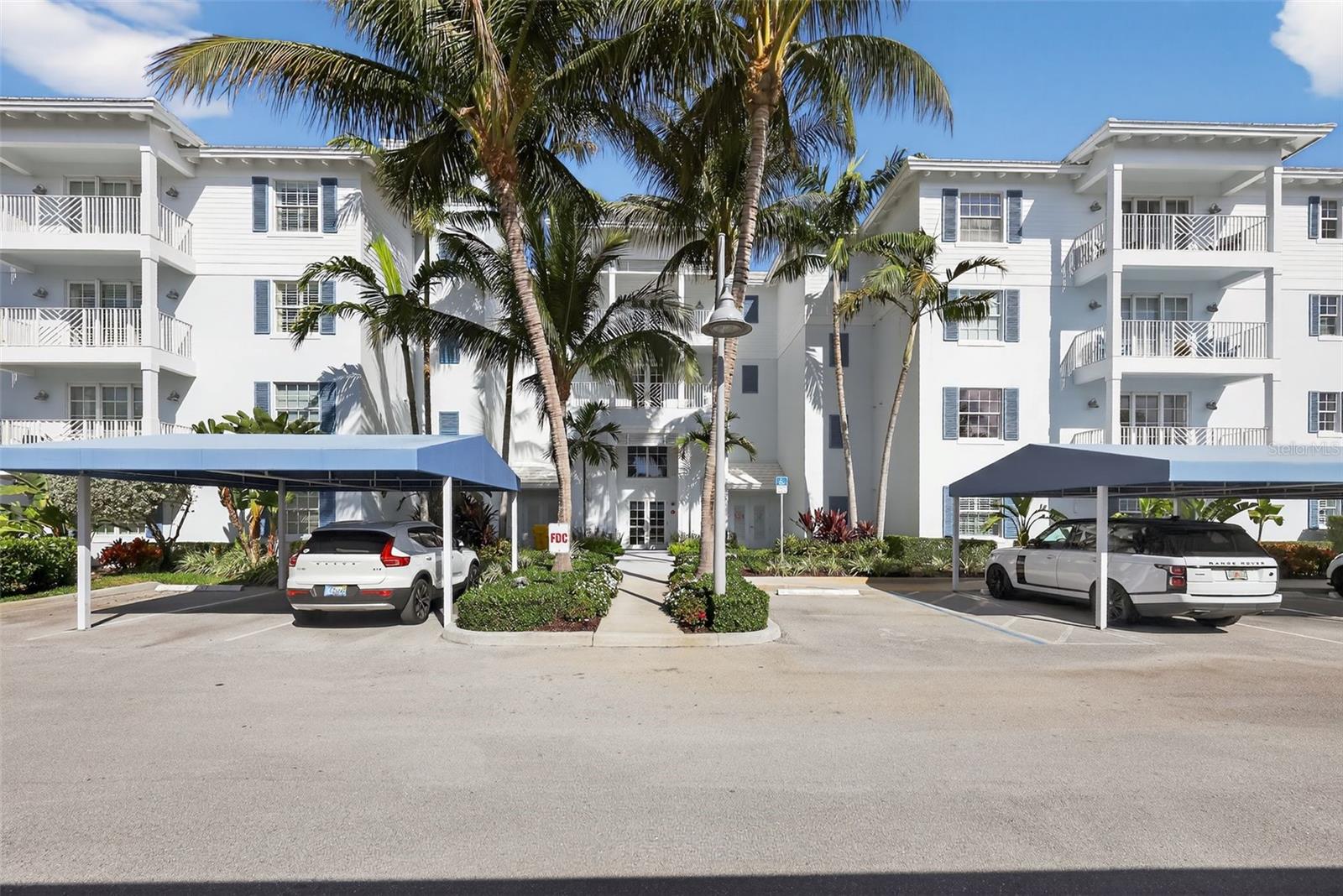 915 Bay Colony Unit S, Juno Beach, FL 33408