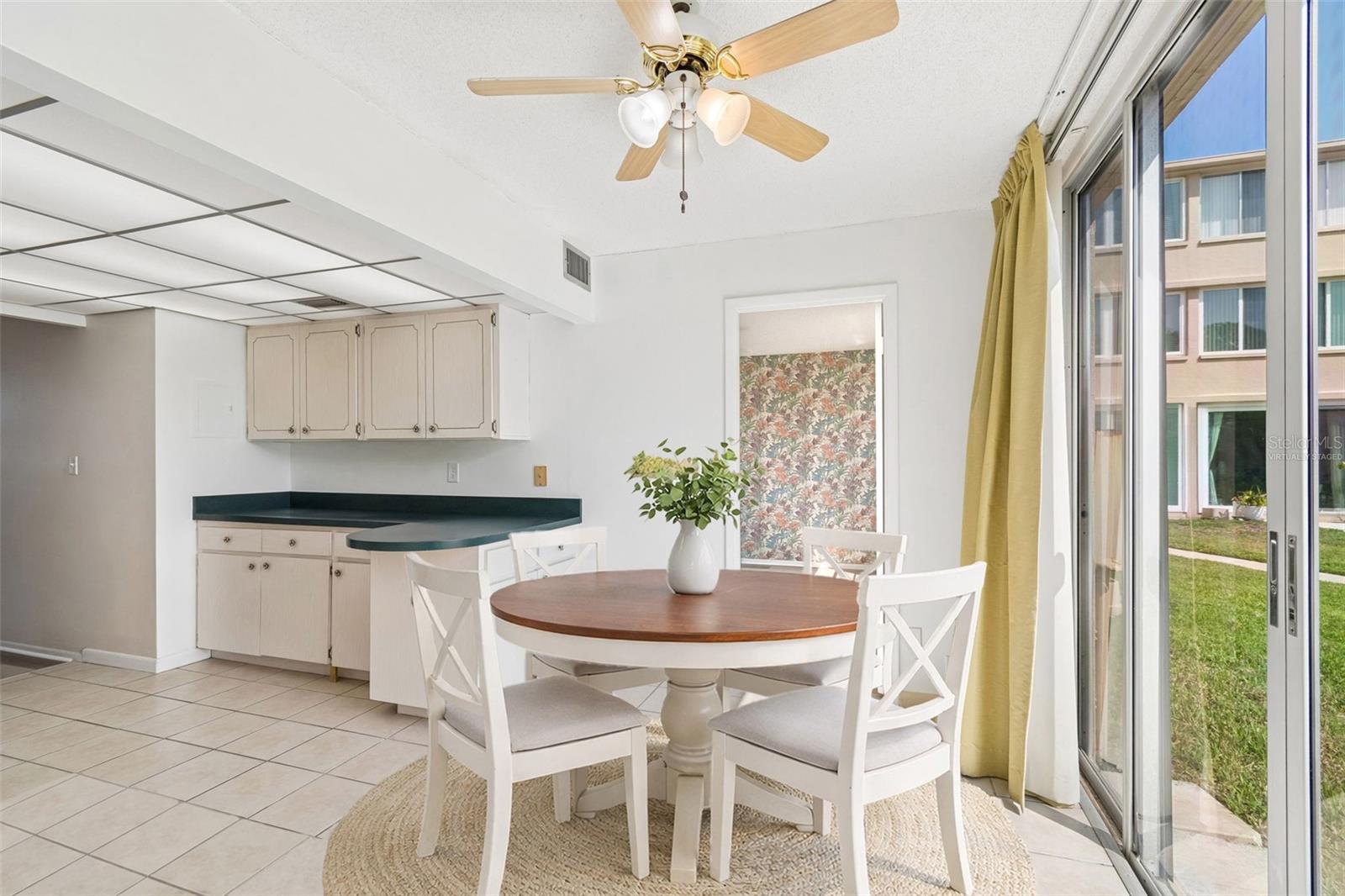 5095 Bay Unit 110, St Petersburg, FL 33703