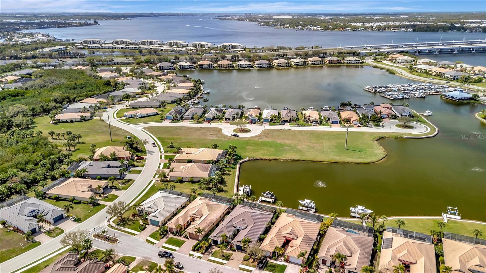 1022 Kestrel, Bradenton, FL 34208