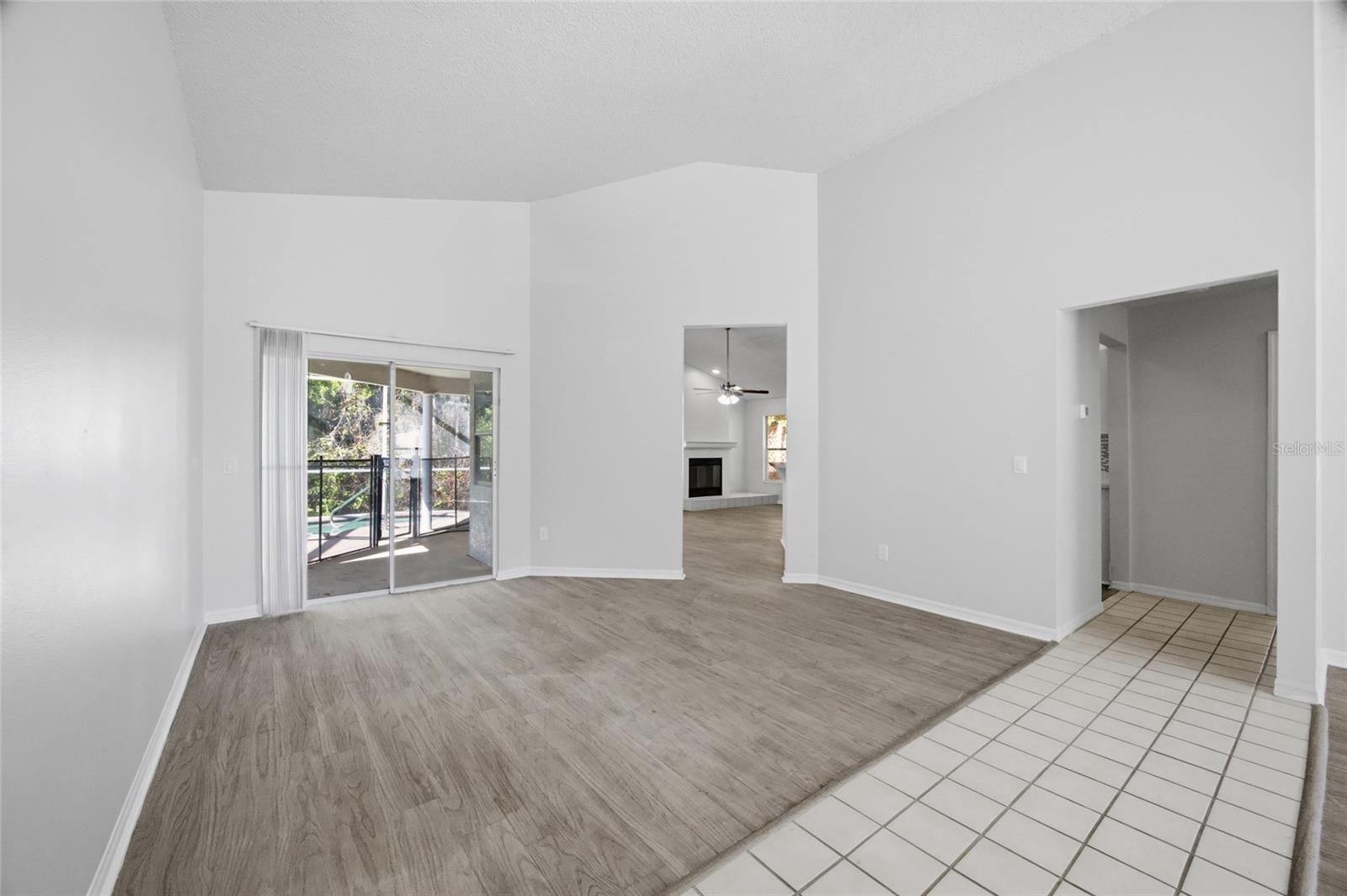 812 Crestridge, Tarpon Springs, FL 34688