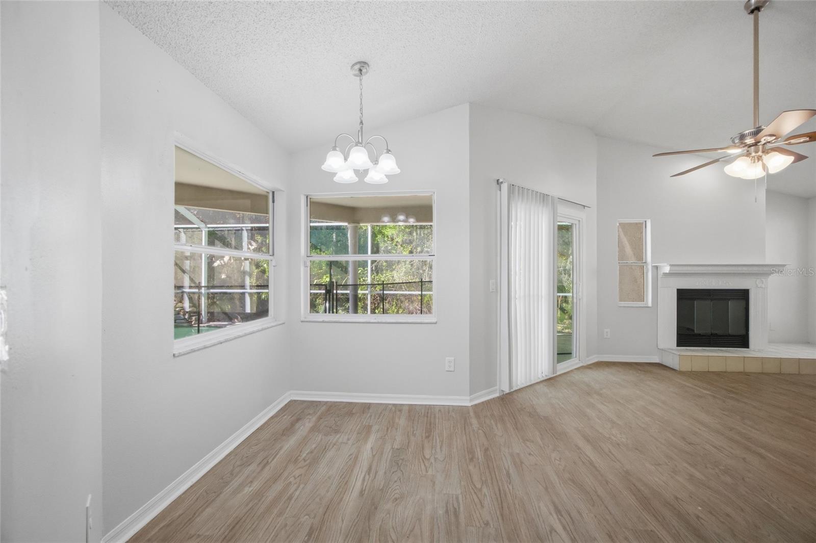 812 Crestridge, Tarpon Springs, FL 34688