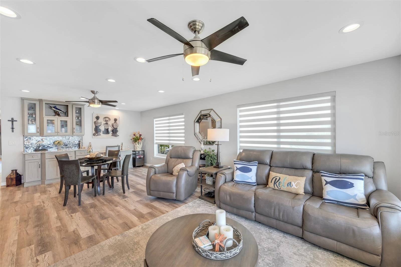 5400 Gulf Unit 32, Holmes Beach, FL 34217