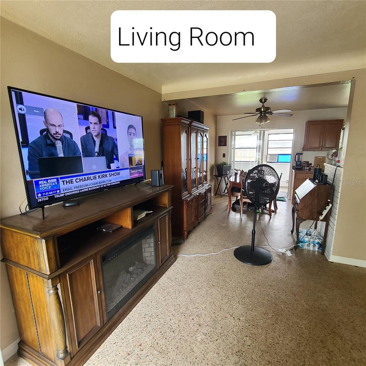 6885 29th Ter N, St Petersburg, FL 33710
