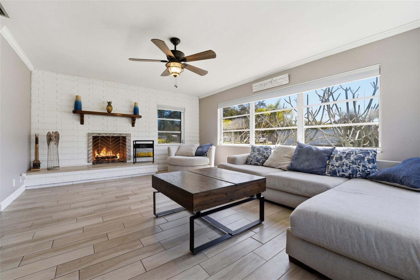 2400 Pine, Nokomis, FL 34275