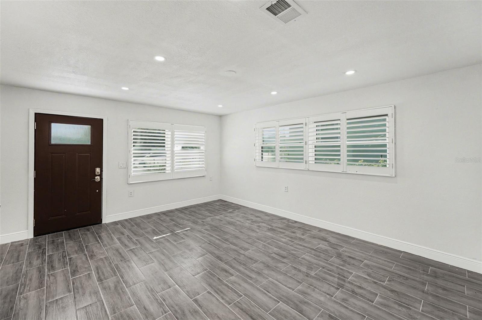 318 Bath, Tarpon Springs, FL 34689
