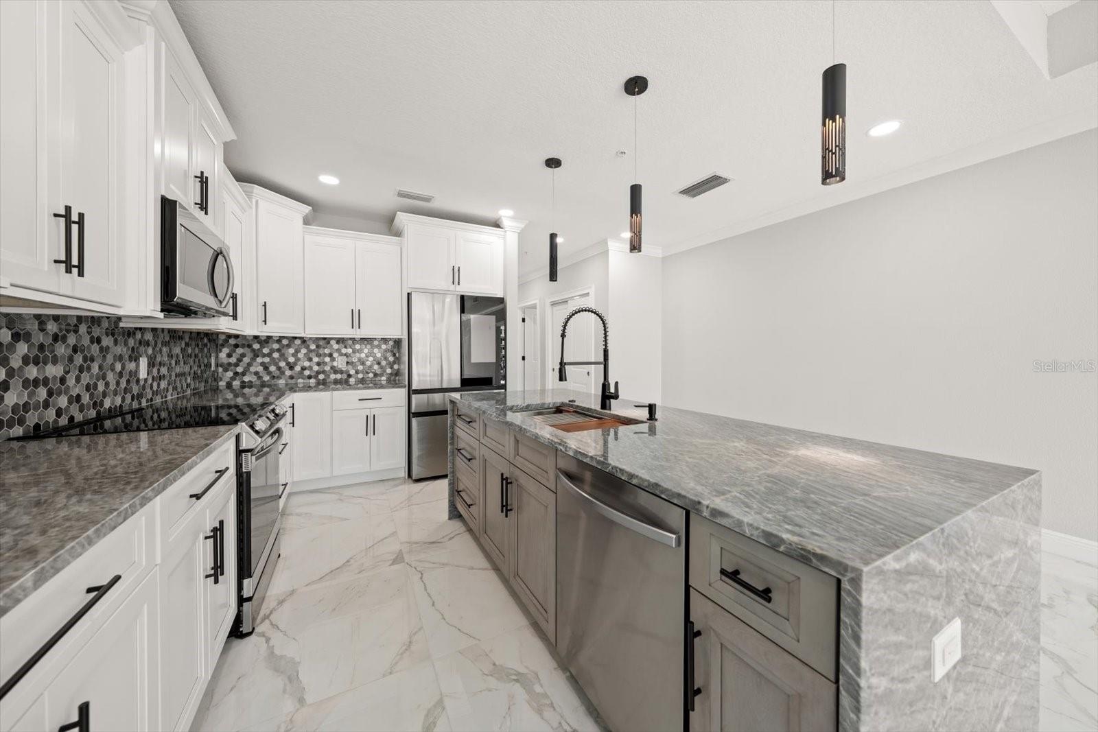 211 Dolphin Unit 201, Clearwater, FL 33767