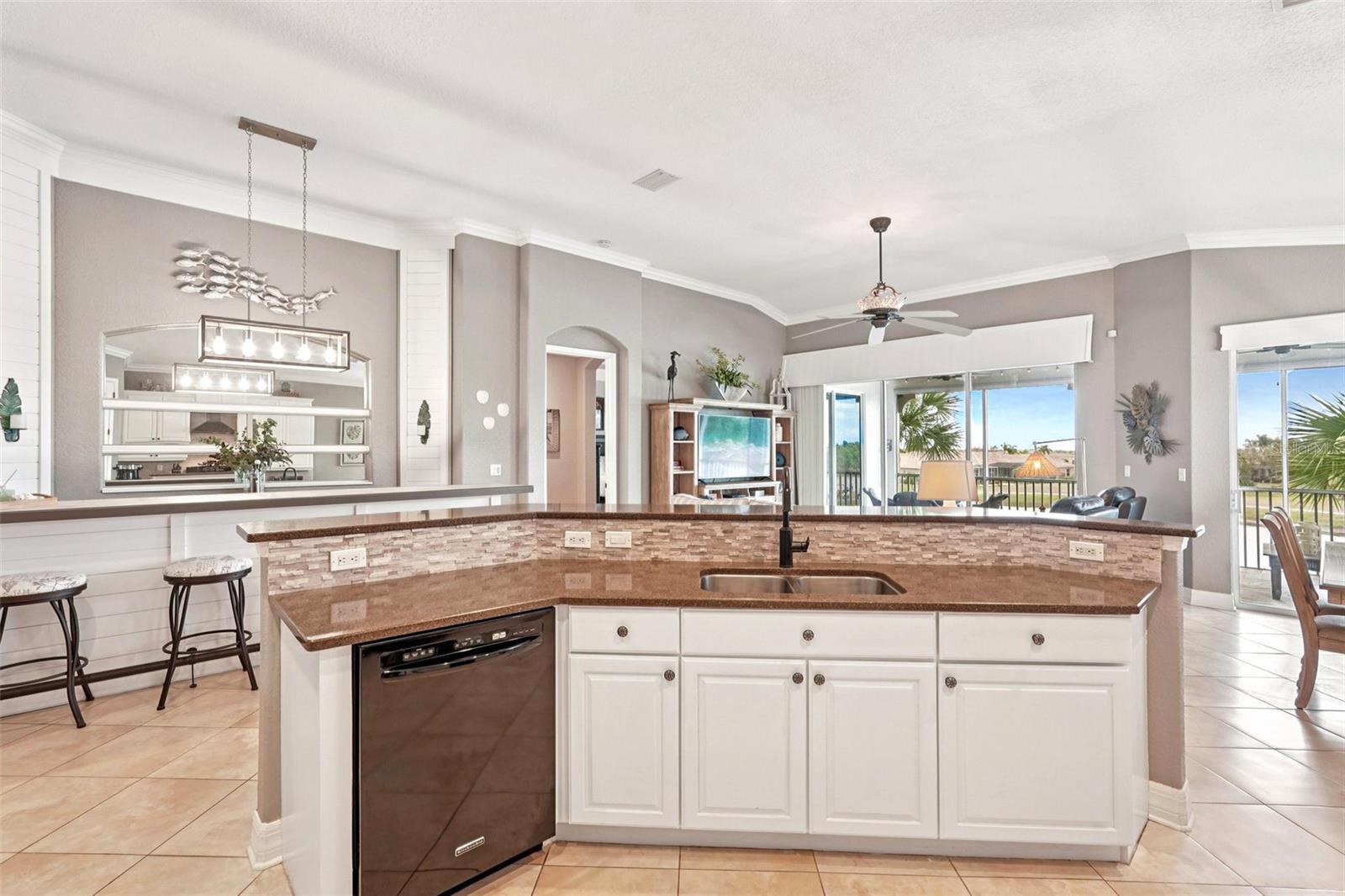 1435 Emerald Dunes, Sun City Center, FL 33573