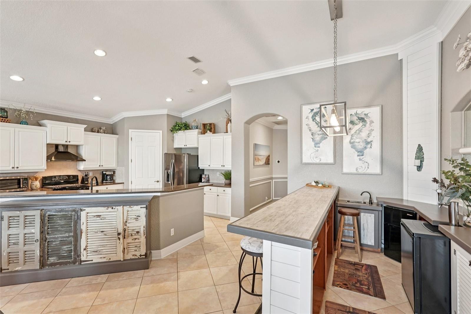 1435 Emerald Dunes, Sun City Center, FL 33573