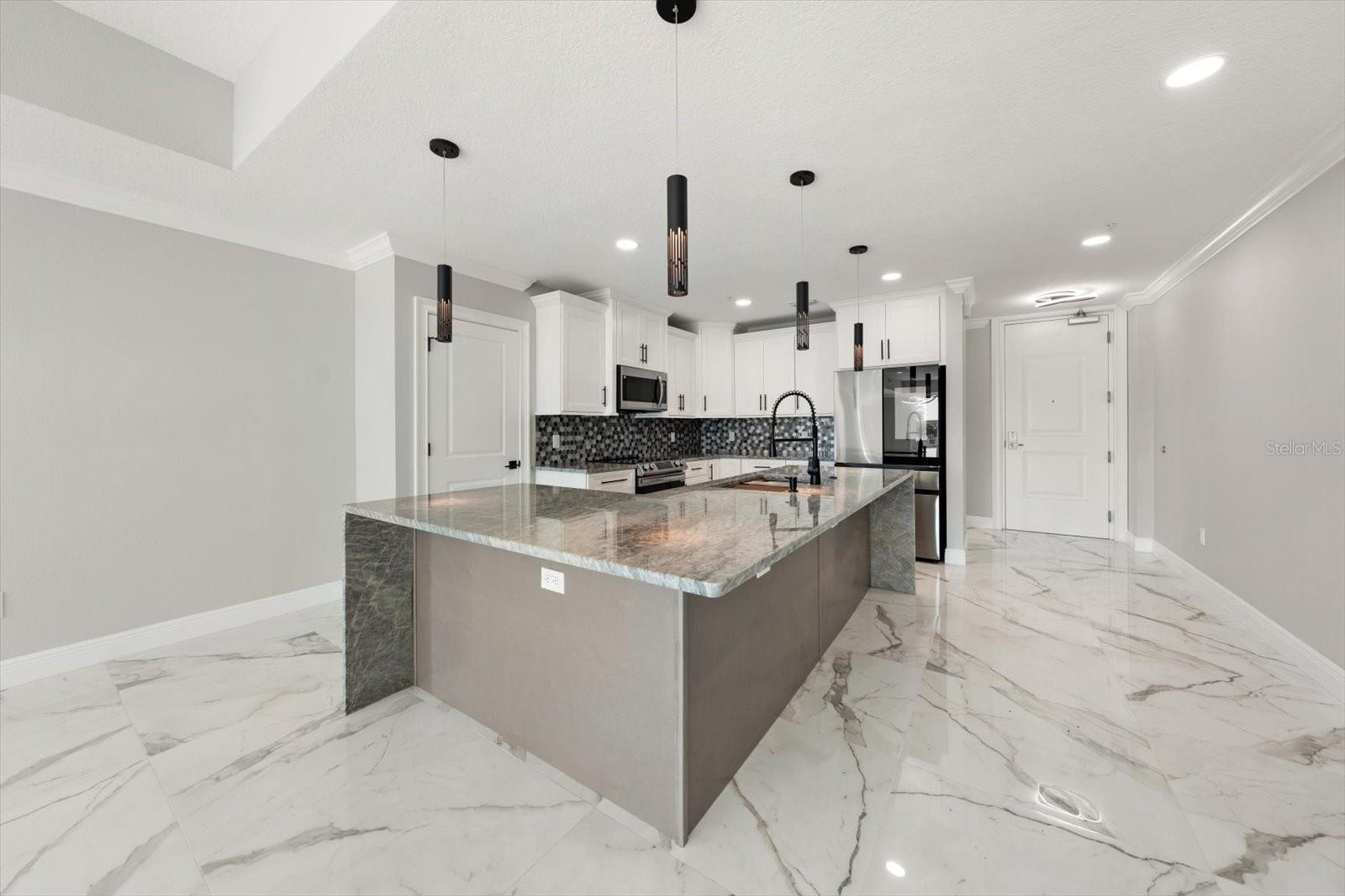 211 Dolphin Unit 203, Clearwater, FL 33767