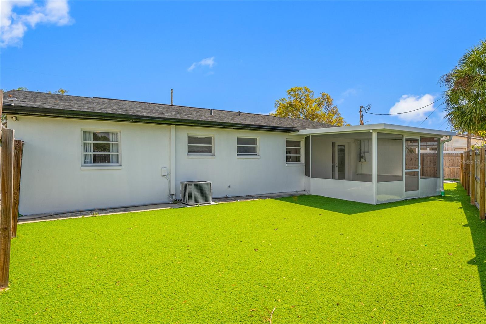 4916 Carlyle, Tampa, FL 33615