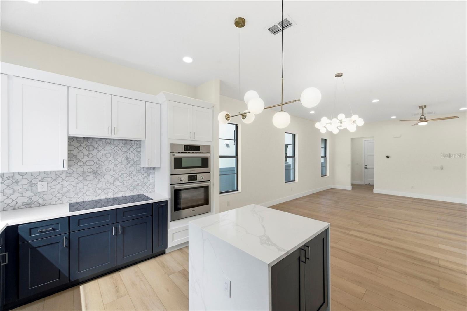 4543 26th, St Petersburg, FL 33711