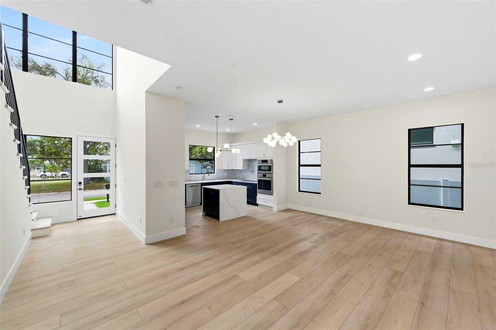 4543 26th, St Petersburg, FL 33711