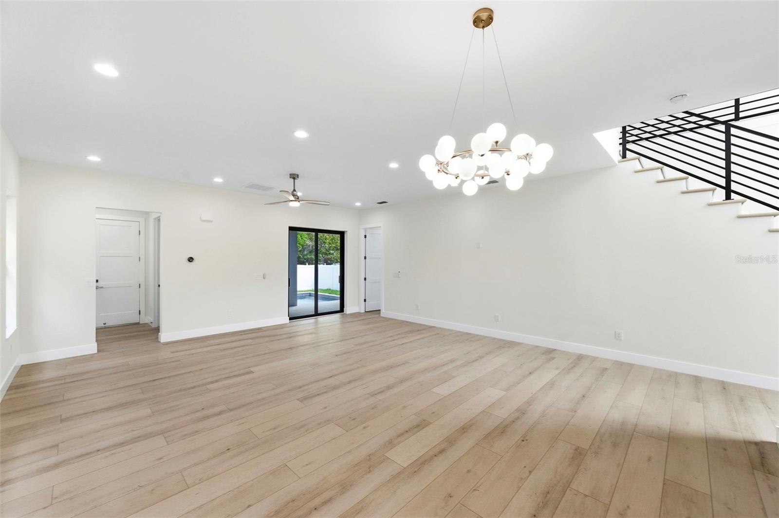 4543 26th, St Petersburg, FL 33711