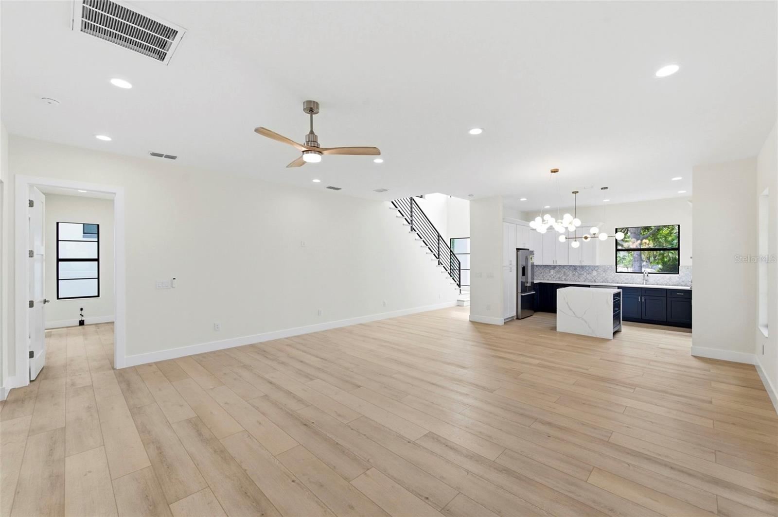 4543 26th, St Petersburg, FL 33711