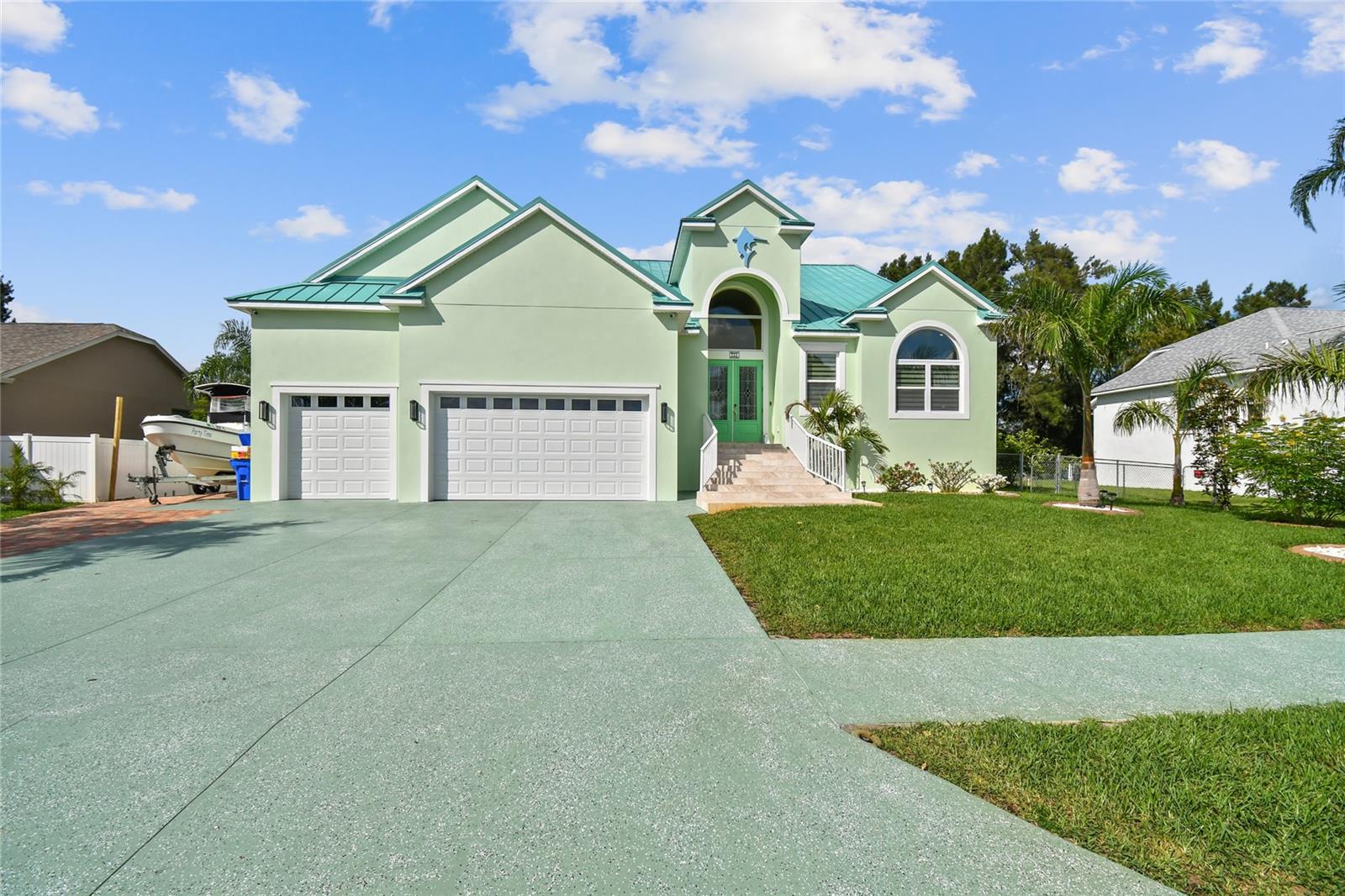 711 Eagle, Apollo Beach, FL 33572