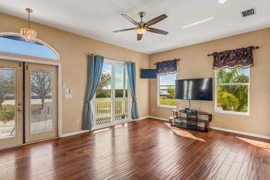 402 Shore, Oldsmar, FL 34677