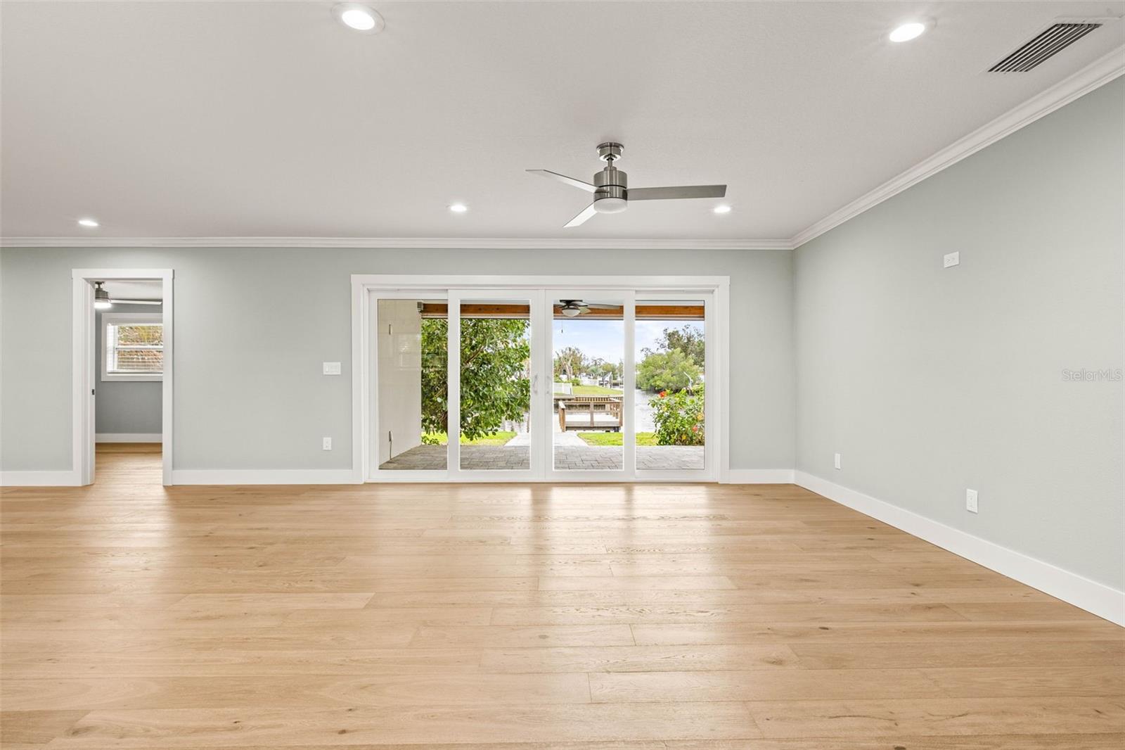170 98th, St Petersburg, FL 33702