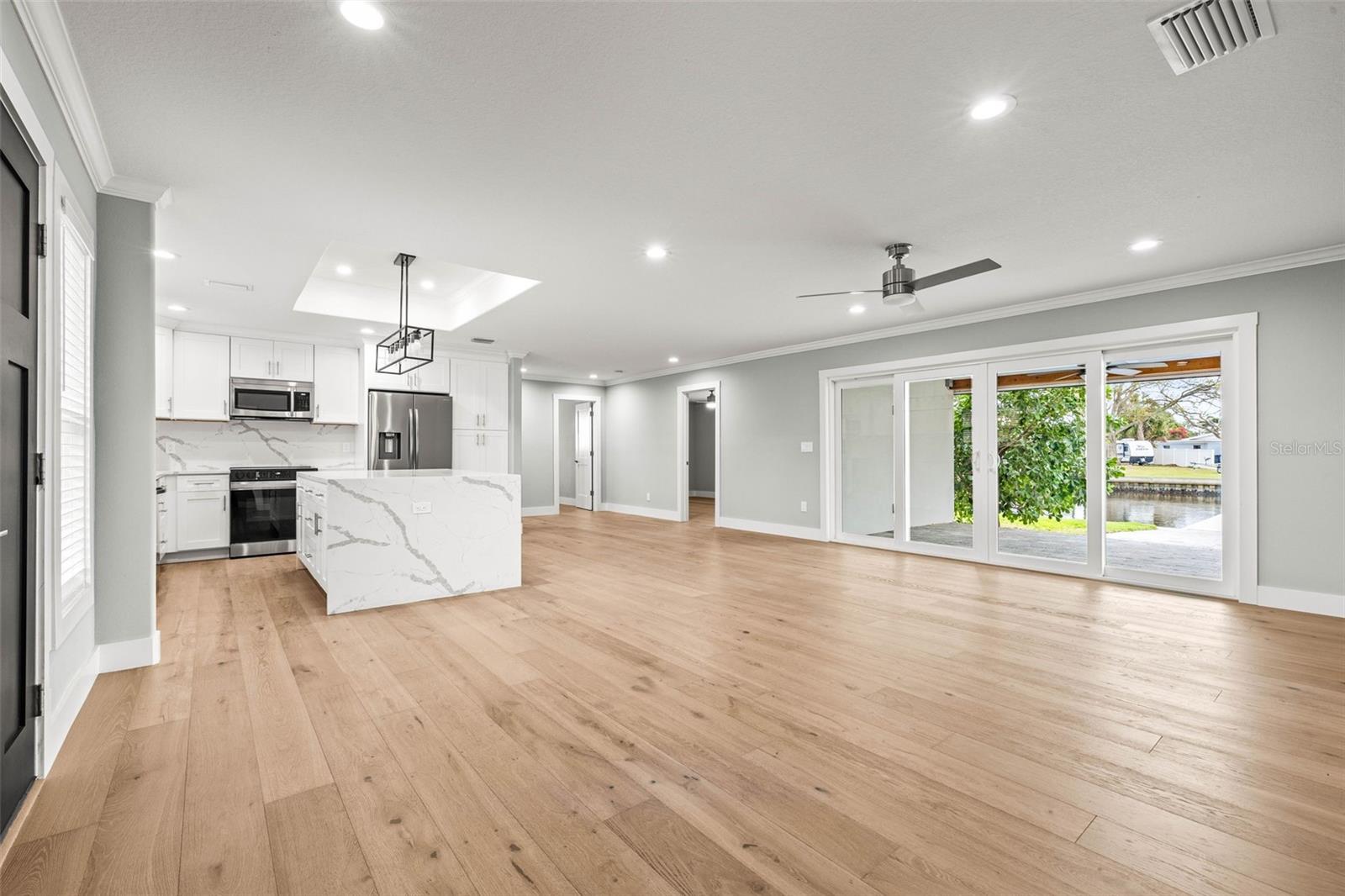 170 98th, St Petersburg, FL 33702
