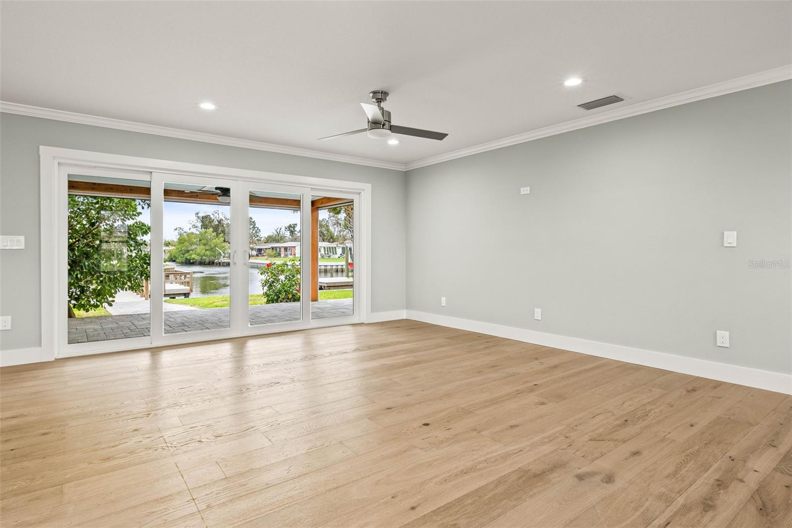 170 98th, St Petersburg, FL 33702