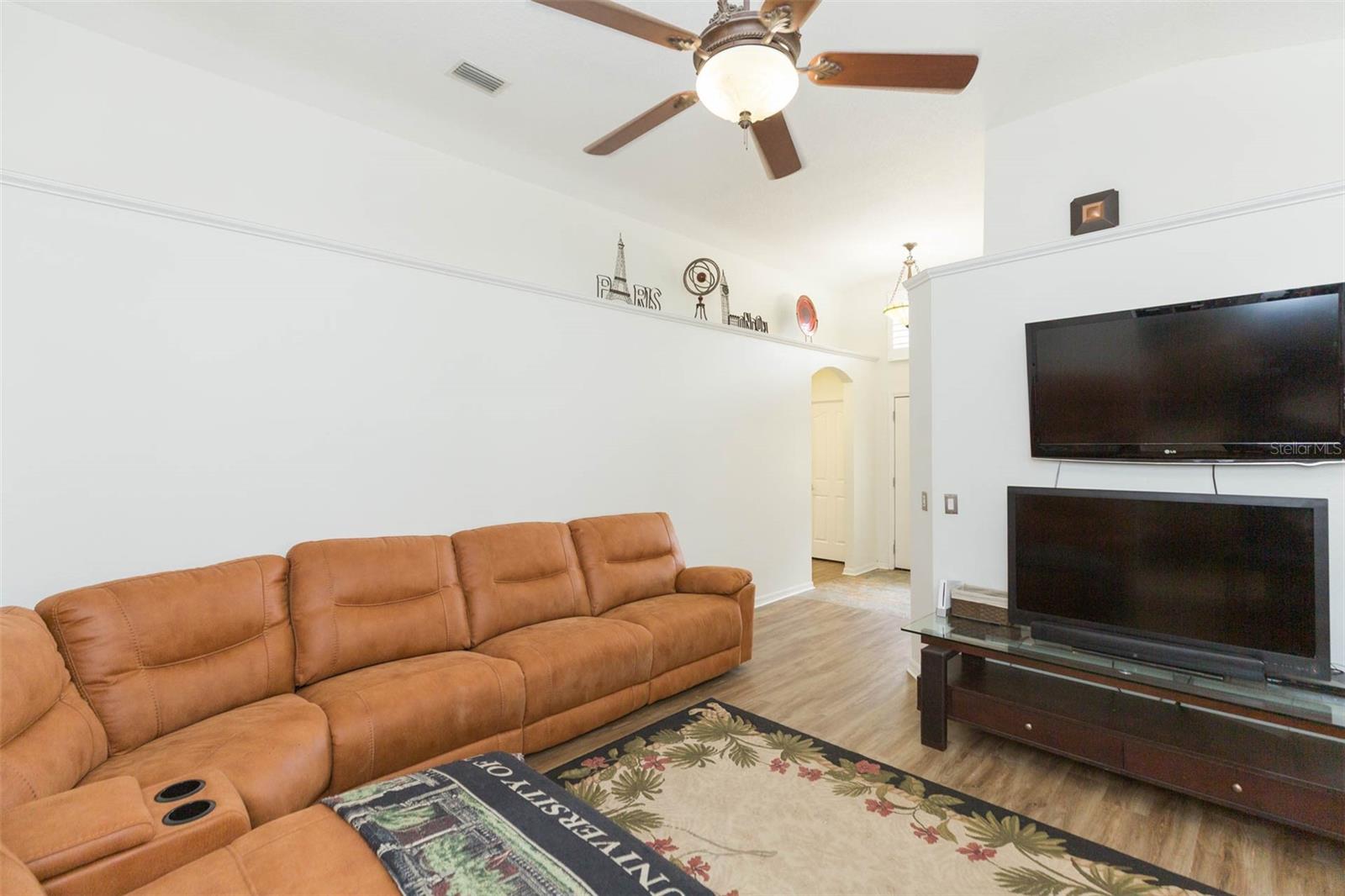 876 Addison, St Petersburg, FL 33716