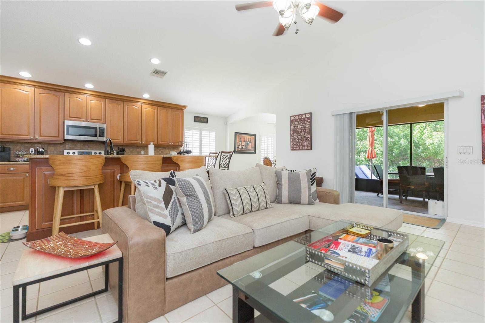 876 Addison, St Petersburg, FL 33716