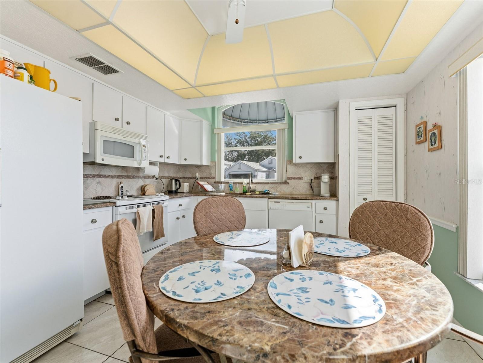 1007 La Bamba, Spring Hill, FL 34608