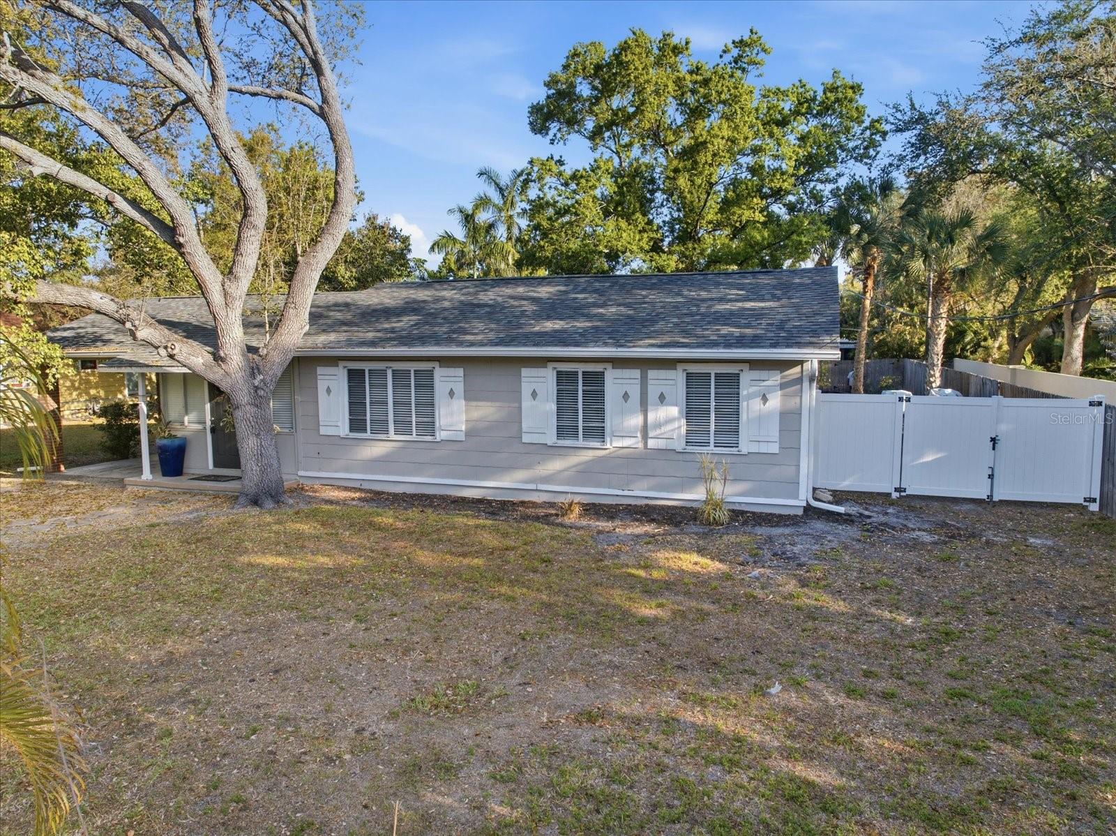 1891 Prospect, Sarasota, FL 34239