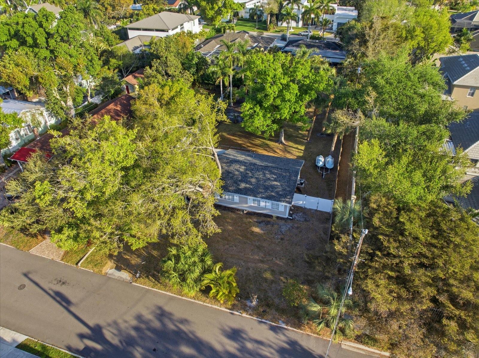 1891 Prospect, Sarasota, FL 34239