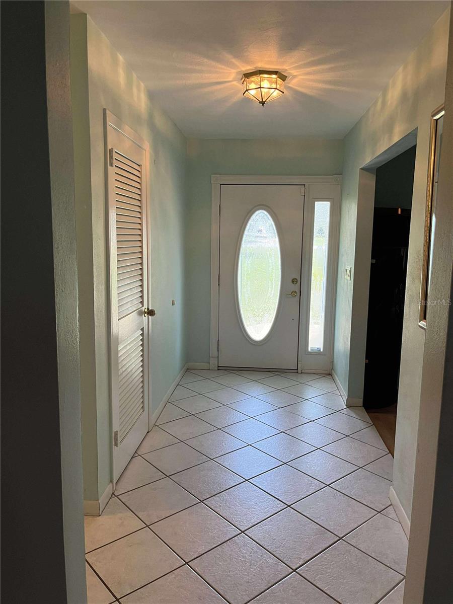 608 Knowles, Brandon, FL 33511