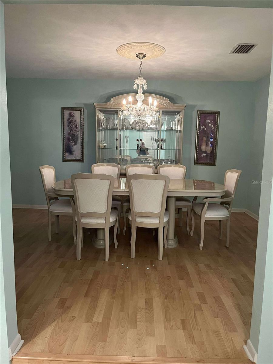 608 Knowles, Brandon, FL 33511
