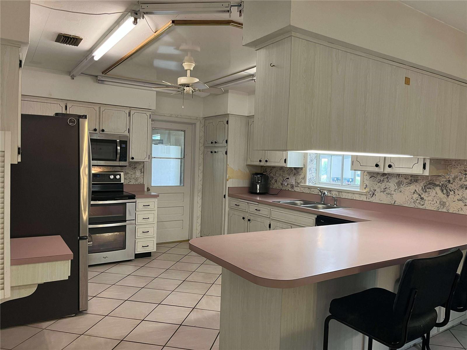608 Knowles, Brandon, FL 33511