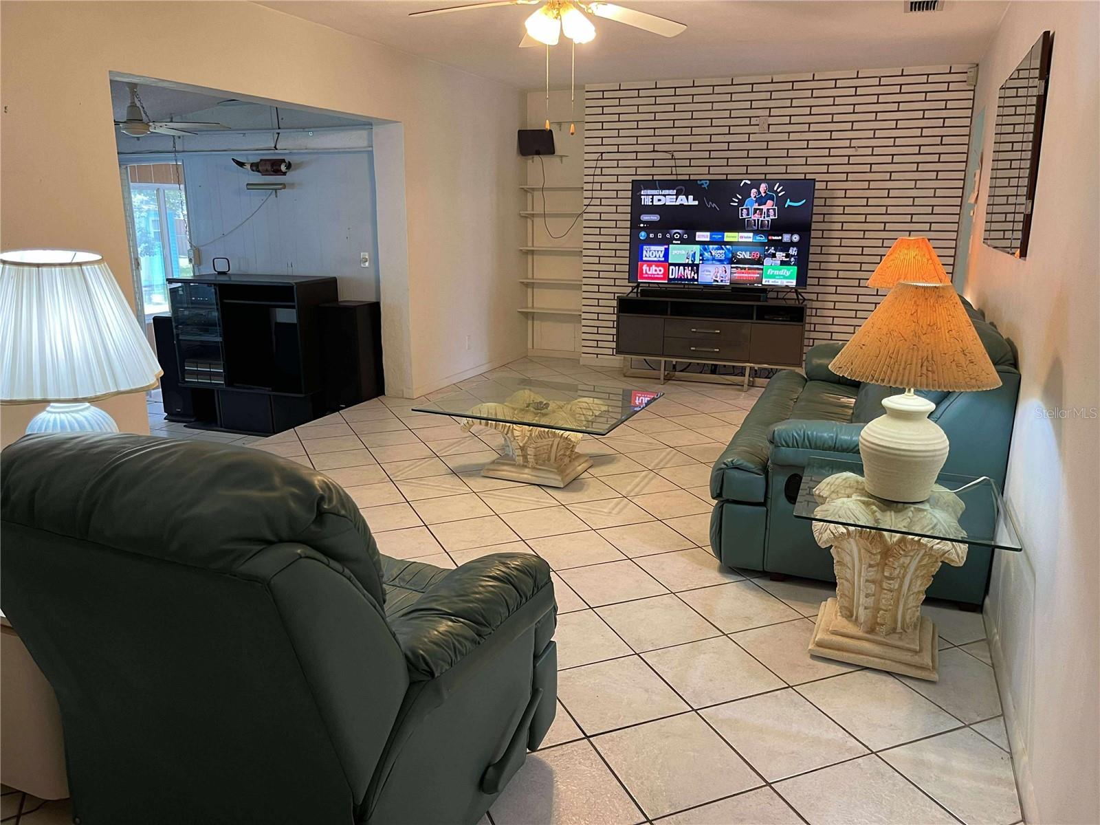 608 Knowles, Brandon, FL 33511
