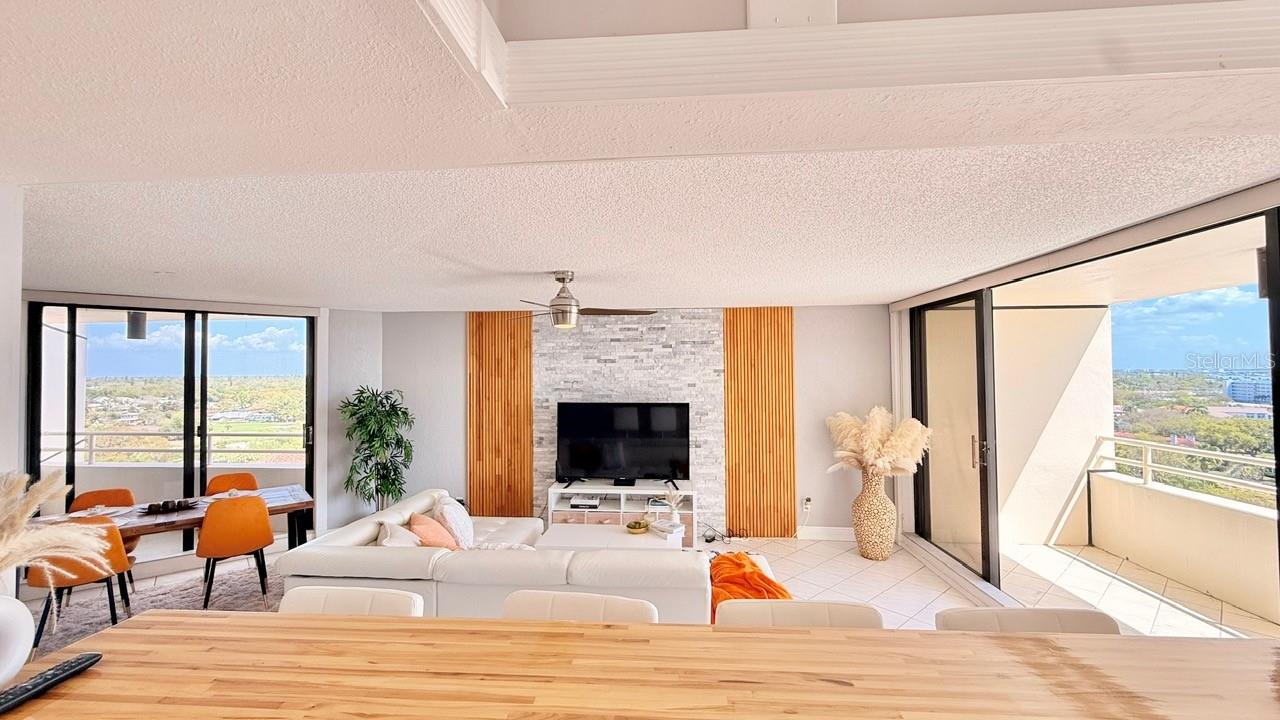5940 Pelican Bay Unit 1105, Gulfport, FL 33707