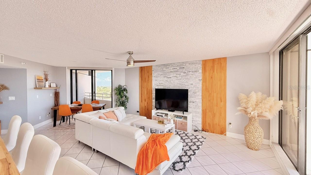 5940 Pelican Bay Unit 1105, Gulfport, FL 33707