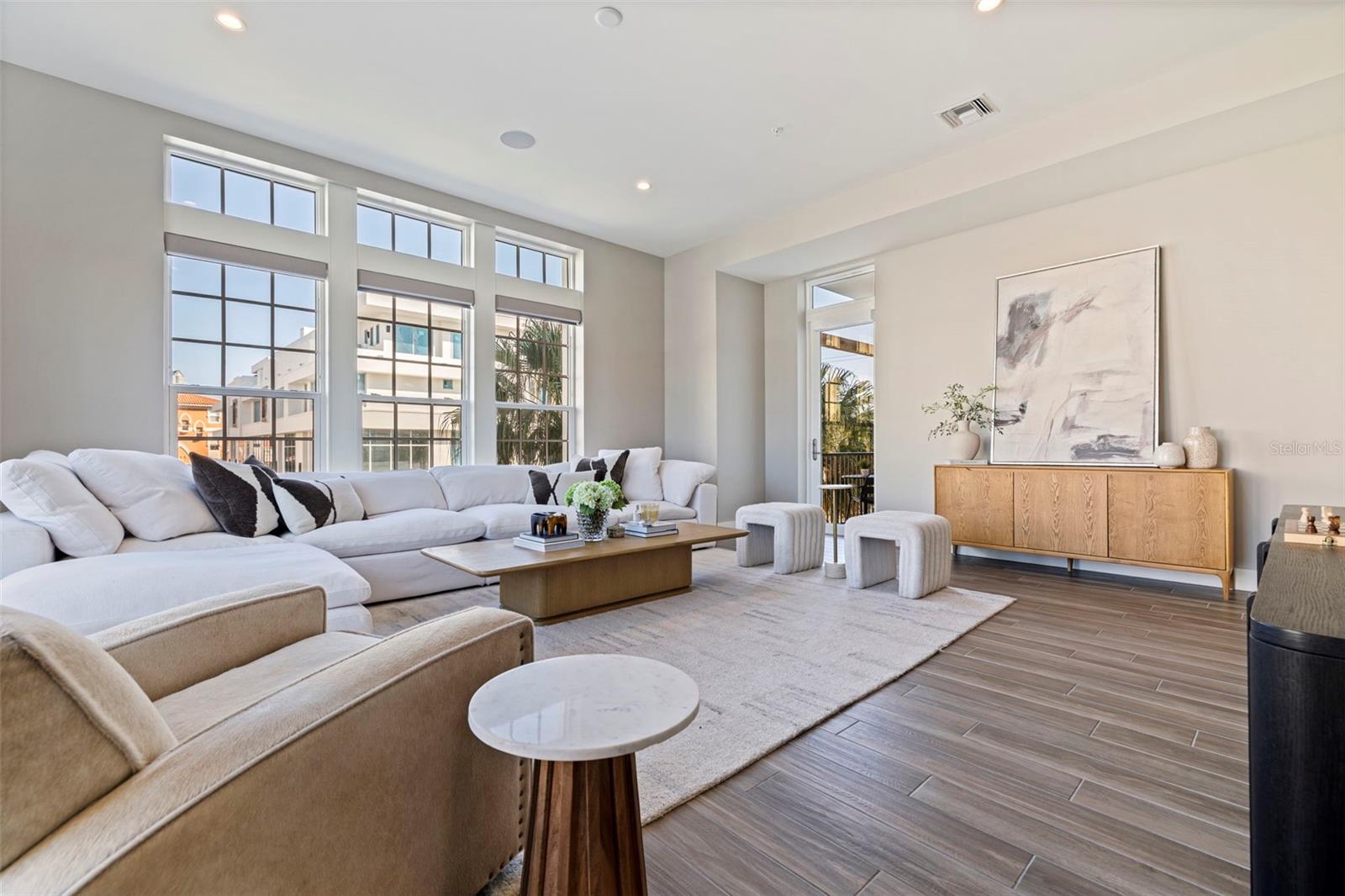 91 Davis Unit 201, Tampa, FL 33606