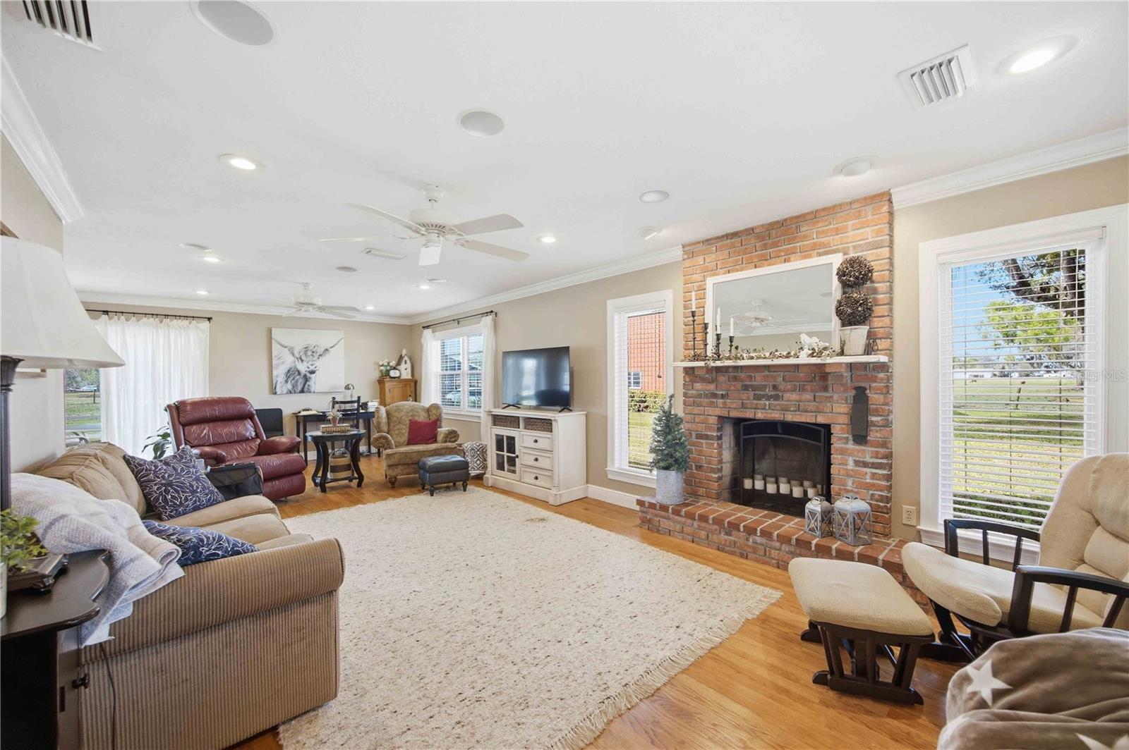 16031 Winburn, Sarasota, FL 34240