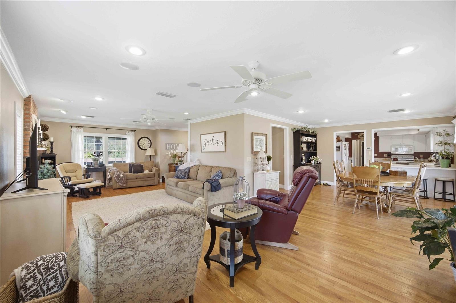 16031 Winburn, Sarasota, FL 34240