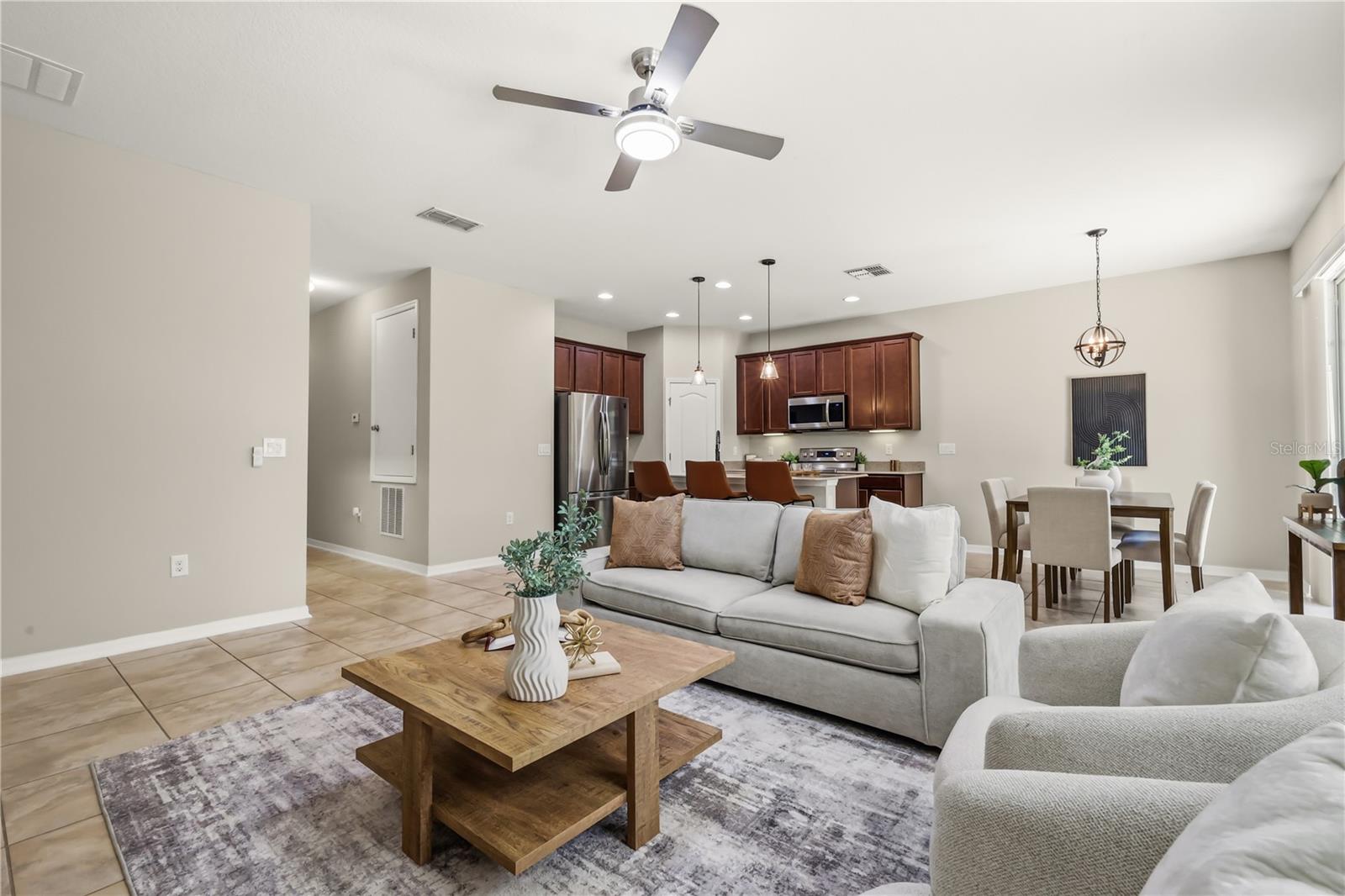 215 Lakeshore, Davenport, FL 33837
