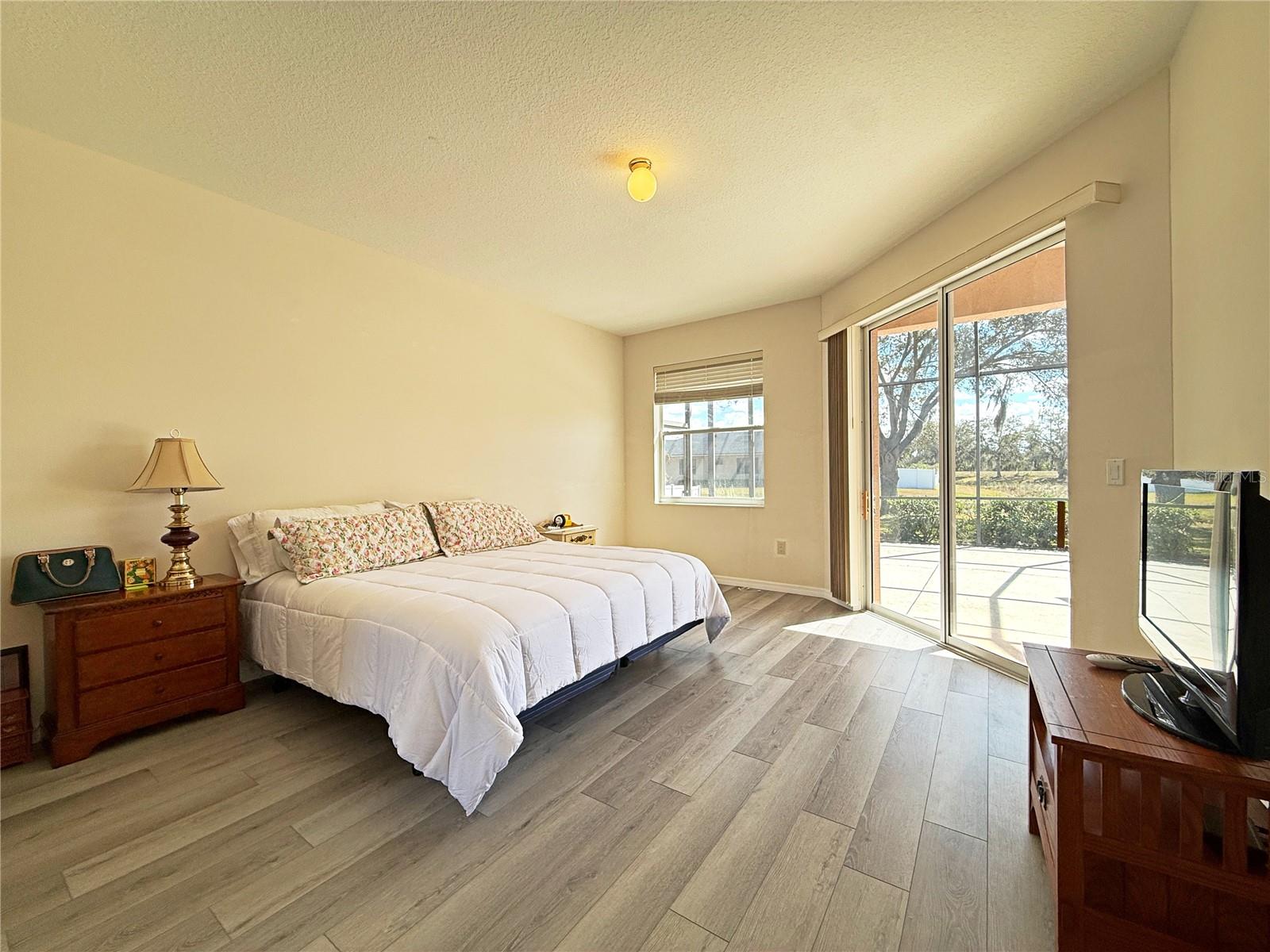 9011 Province, Sarasota, FL 34240