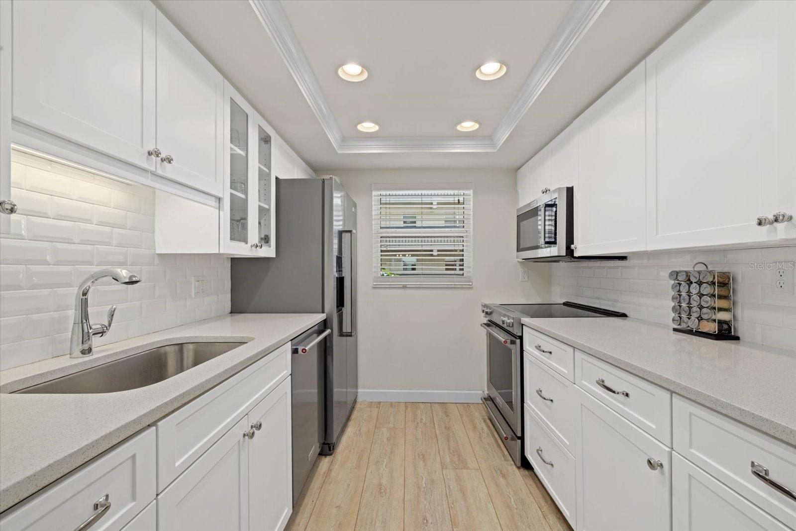 3240 Gulf of Mexico Unit B402, Longboat Key, FL 34228