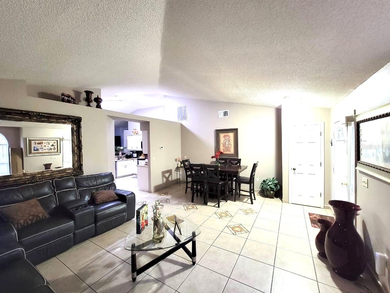 1946 Excalibur, Orlando, FL 32822